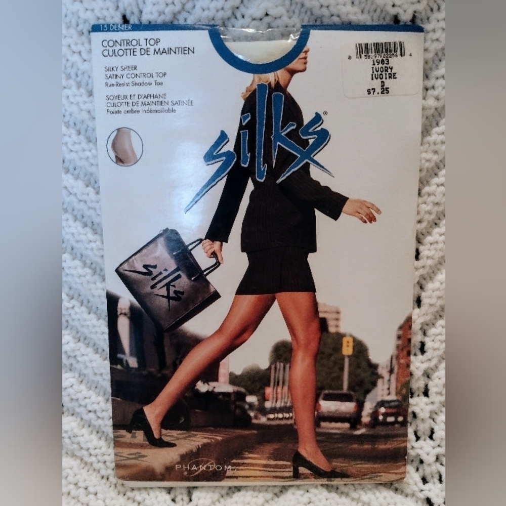 SILKS  Pantyhose Ivory Size D Control Top Silky Sheer Run Resistant Shadow Toe